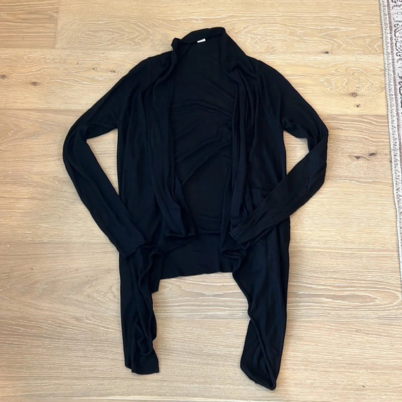 H&M Black Cardigan Drapey Waterfall Casual Cover Up Shawl Layers Jacket Boho - Picture 1 of 8